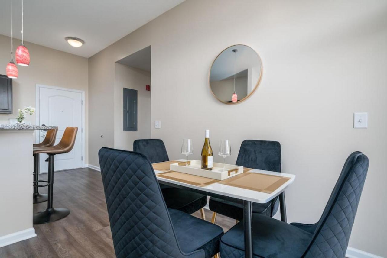 Private Bed Downtown Indy - Shared Apartment Indianapolis Ngoại thất bức ảnh