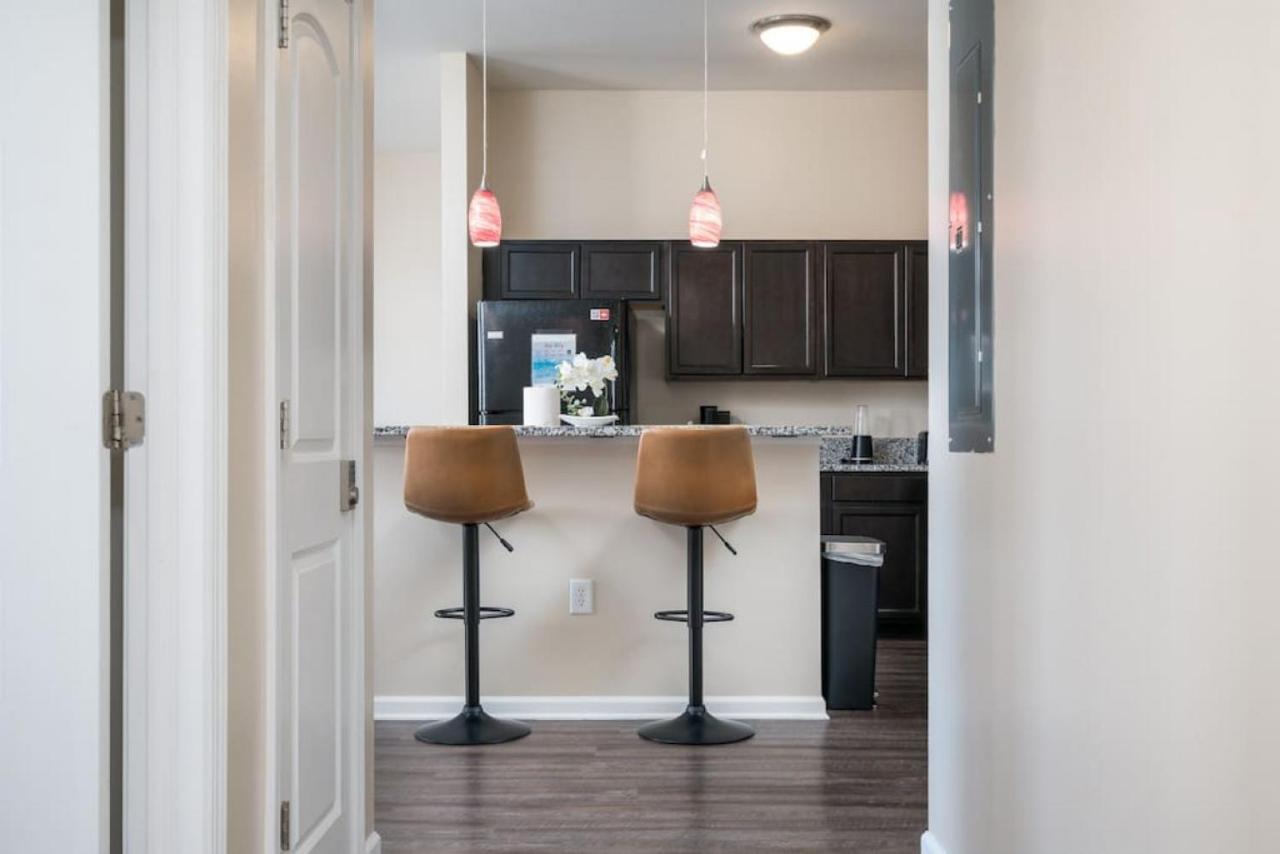 Private Bed Downtown Indy - Shared Apartment Indianapolis Ngoại thất bức ảnh