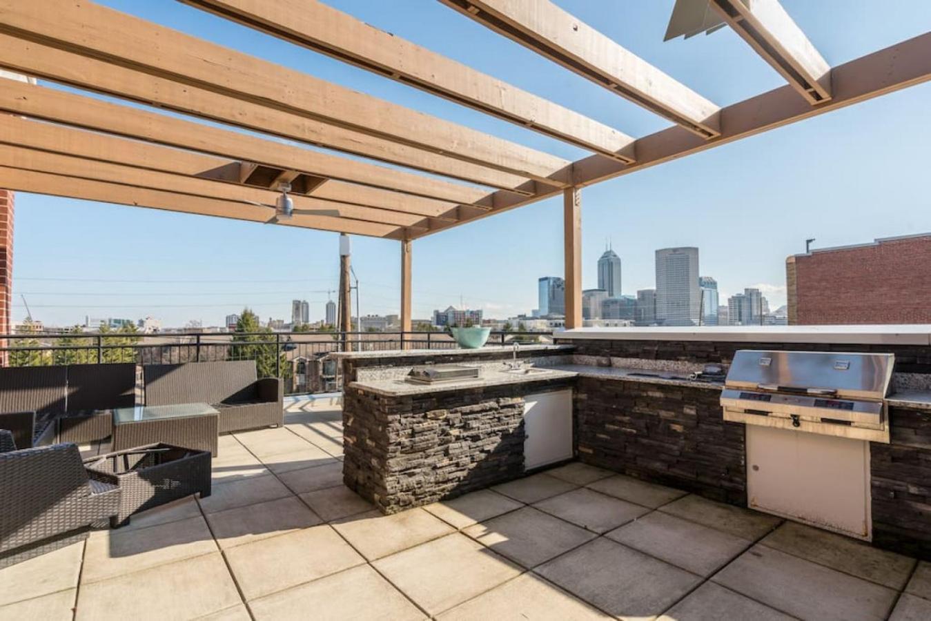 Private Bed Downtown Indy - Shared Apartment Indianapolis Ngoại thất bức ảnh